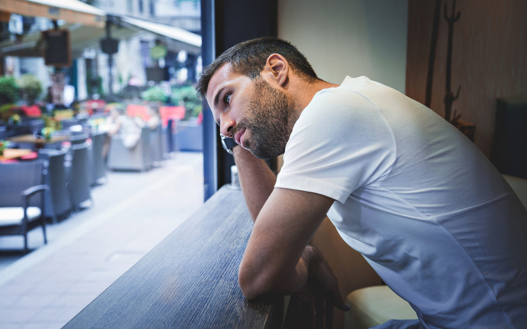 How to Date a Guy with Relationship Commitment Issues